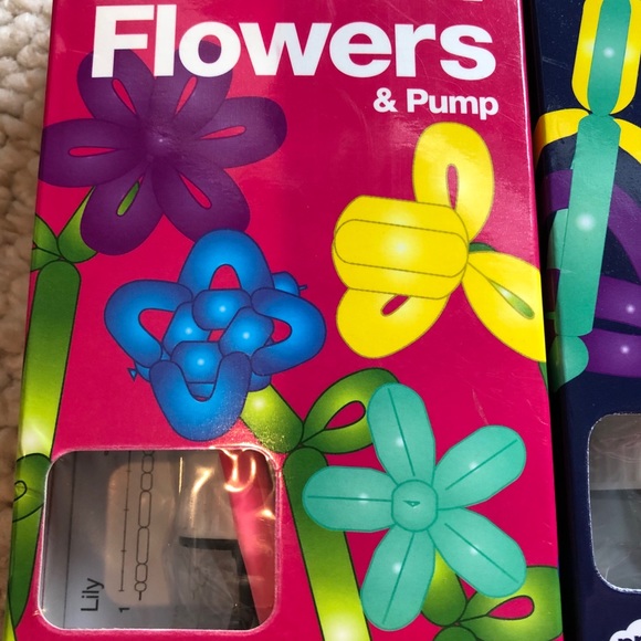 Balloon Flowers Hats & Dinosaurs w/Pumps NIB - Picture 2 of 8